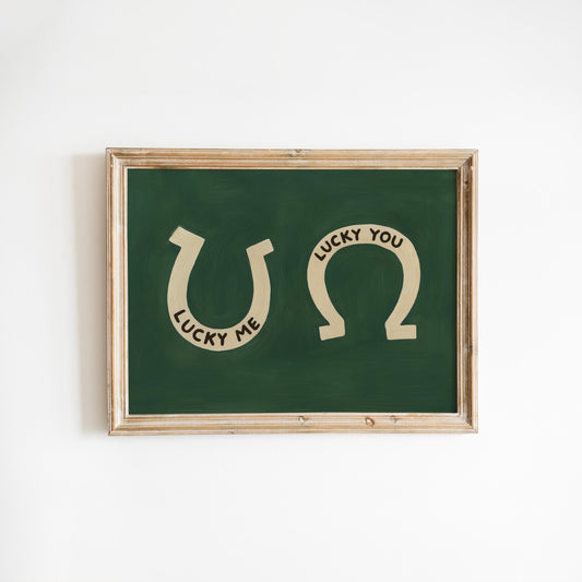 Lucky Horseshoe Wall Art – Vintage Golden Horseshoe Poster With Dark Green Retro Charm